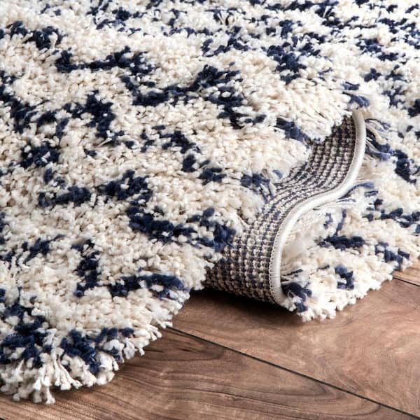 Cuellar Chevron Shag Navy 9 ft. x 12 ft. Area Rug