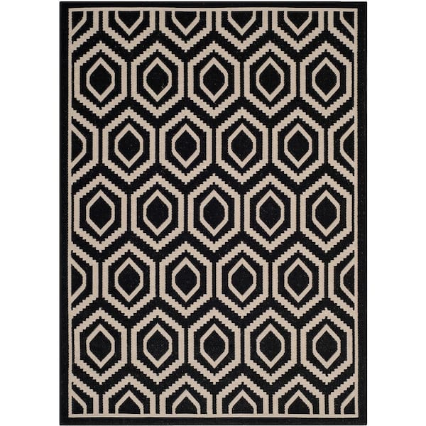 SAFAVIEH Courtyard Black/Beige 4 ft. x 6 ft. Geometric Indoor/Outdoor Patio  Area Rug