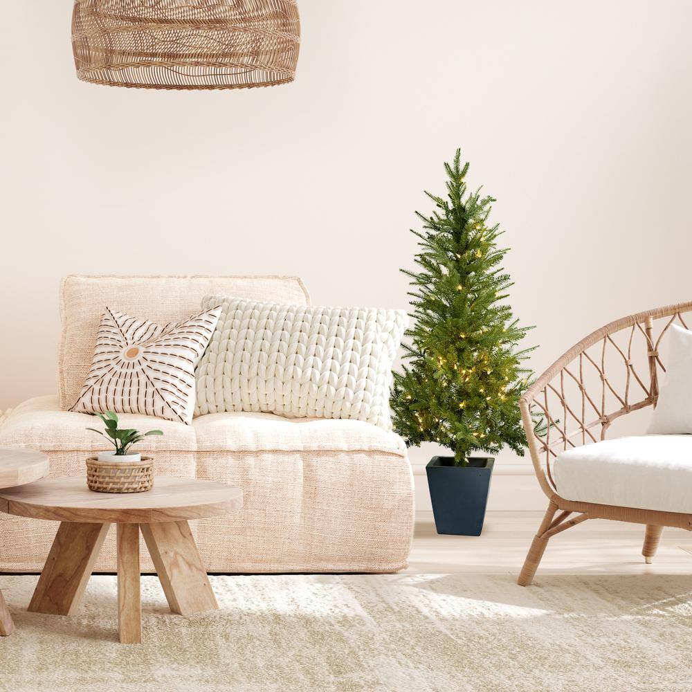 4.5-Foot Green Pine Artificial Christmas Tree with Clear Lights and Decorative Planter