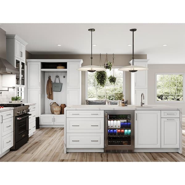 White Hampton Bay Assembled Kitchen Cabinets Wgd1836 Elwh Fa 600 