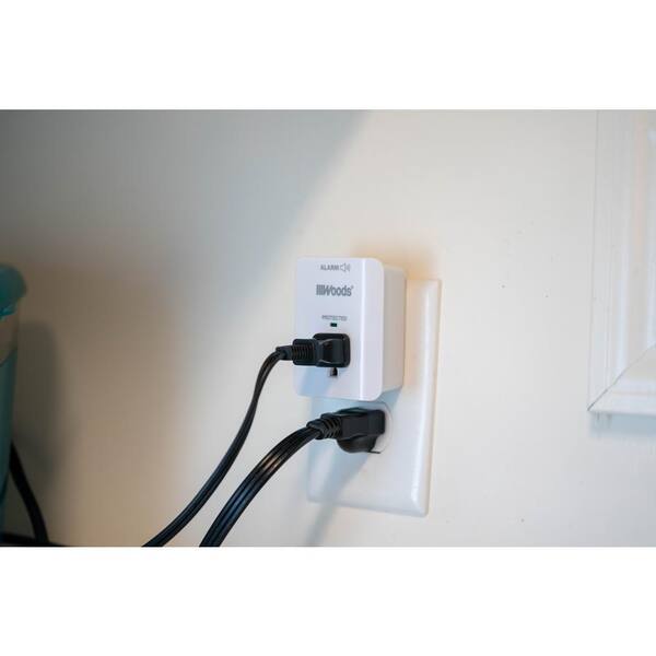 https://images.thdstatic.com/productImages/51ef63ff-1689-4b2b-8692-d96449aba022/svn/woods-surge-protectors-41008-1f_600.jpg