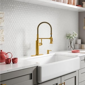 Sous Pro-Style-Single Handle Pull Down Sprayer Kitchen Faucet in Vibrant Brushed Moderne Brass