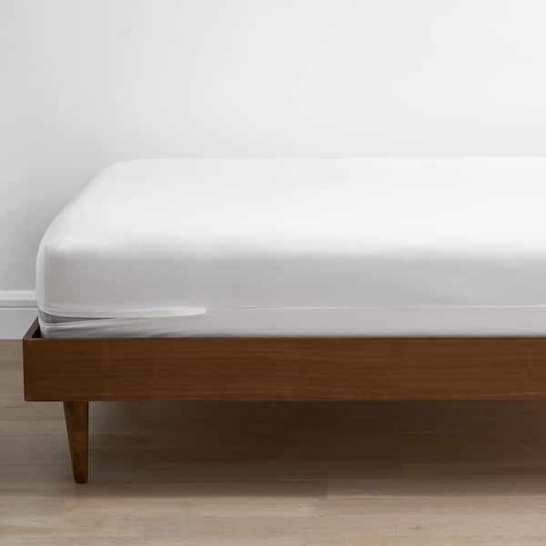 Legends Hotel 12 in. White Organic Cotton Sateen California King Mattress Protector