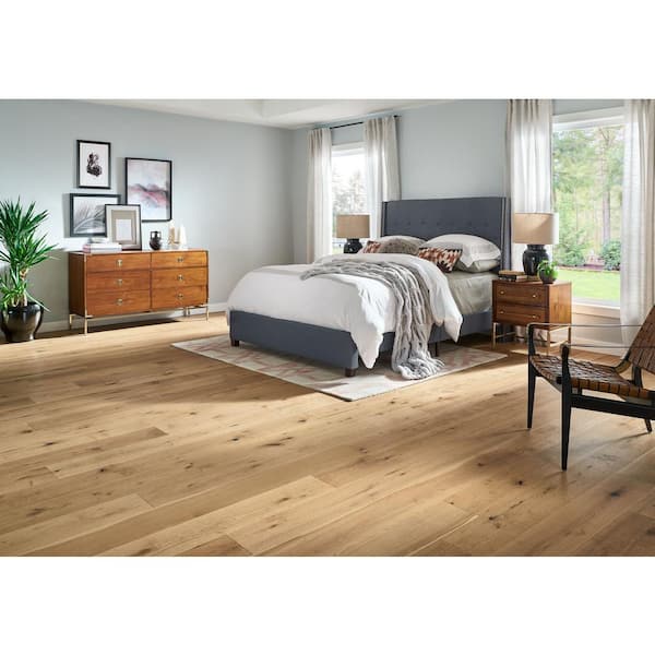 Time Honored Tinted Natural Oak 3/8 in. T x 7.3 in. W Click Lock Smooth Engineered Hardwood Flooring (32.6 sq.ft./ctn)