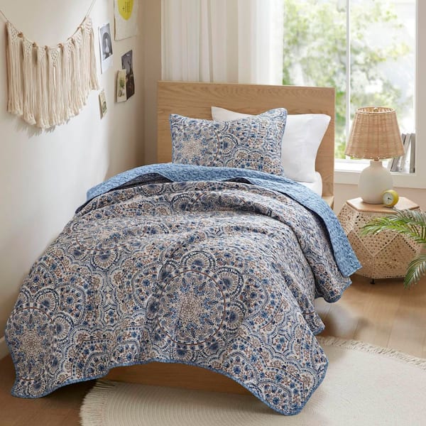 Valerie 2-Piece Blue Polyester Twin Boho Floral Reversible Quilt