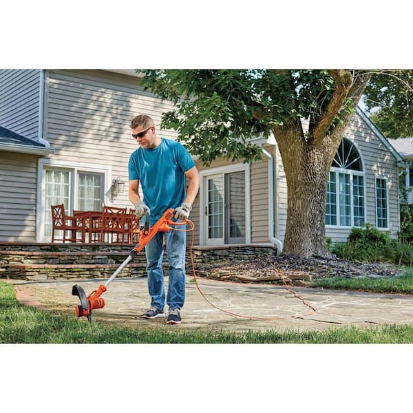 How to Replace the Line in a Black & Decker Grasshog : Lawn Care & Power  Tools 
