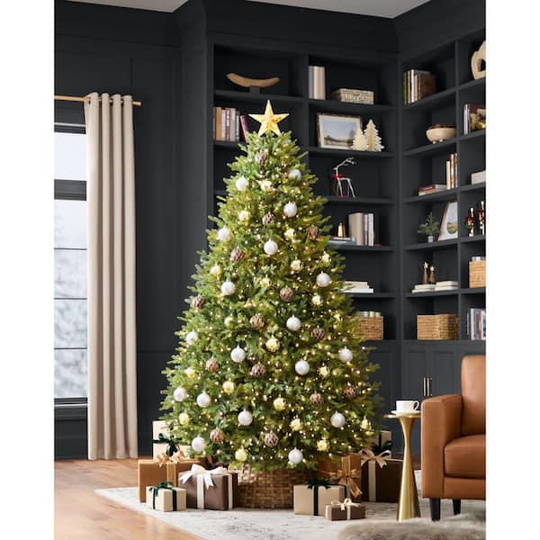 7.5 ft. Eastcastle Twinkling Balsam Fir LED Pre-Lit Artificial Christmas Tree T34