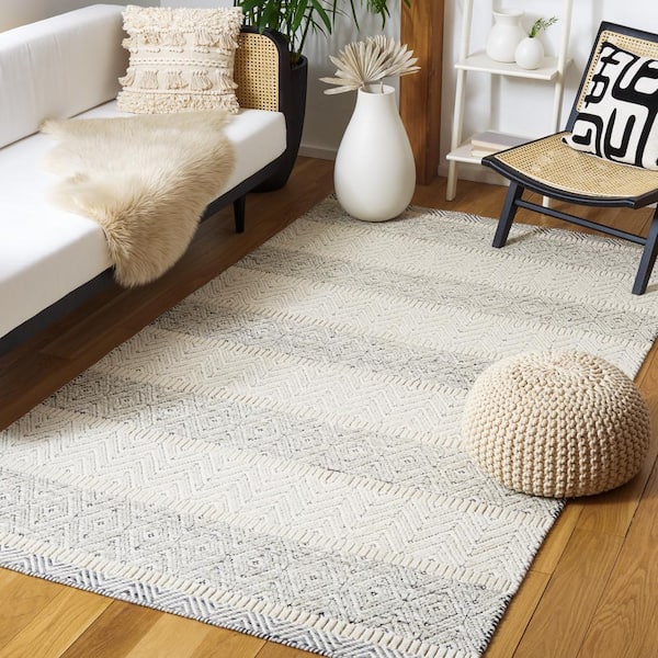 Martha Stewart Ivory/Gray 8 ft. x 10 ft. Striped Chevron Area Rug