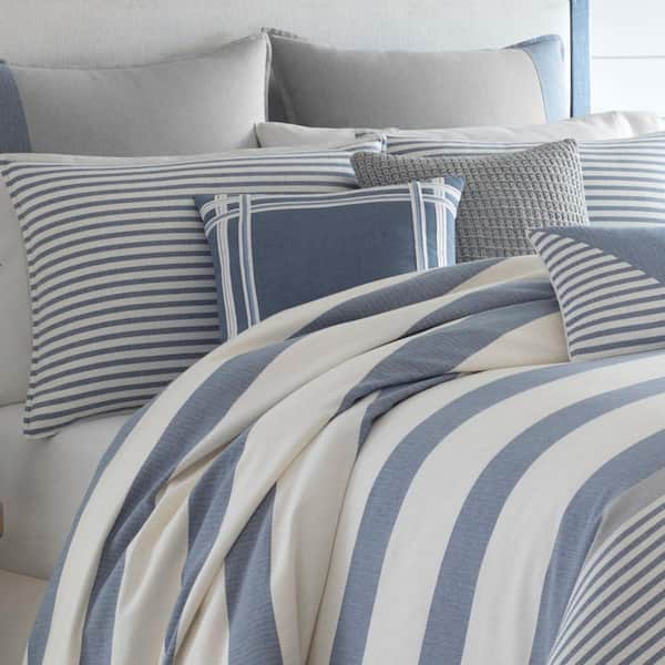 Nautica - Twin Comforter Set, Cotton Reversible Bedding with Matching Sham  & Bonus Decorative Pillows, Casual Home Decor (Highline Navy, Twin)