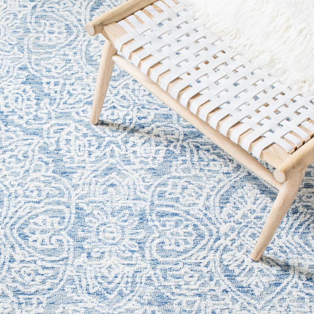 Blue and Ivory Hand-Tufted Wool 8' x 10' Area Rug