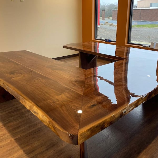 WiseBond 1 gal. Clear Bar and Table Top Wood and Concrete 1 1 Ratio Counter Top Epoxy Kit DW025116