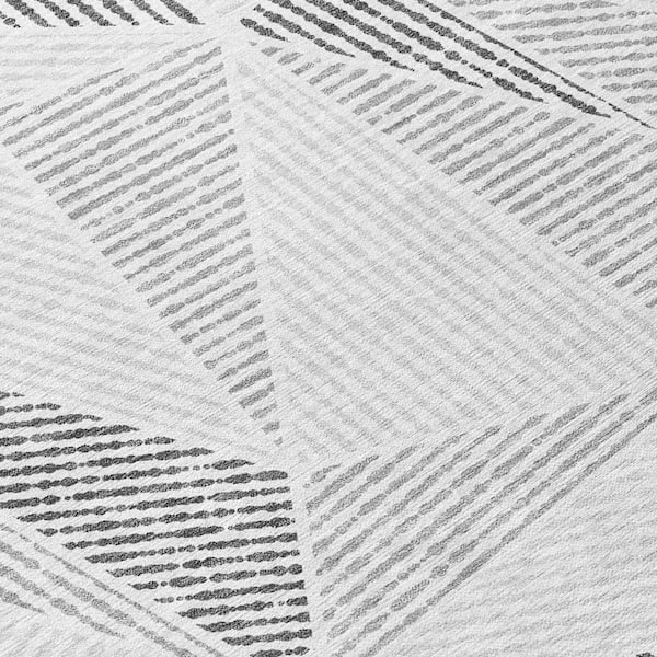 Gray, Charcoal, Silver 8 ft. Round Woven Geometric Polyester Round Indoor/Outdoor Area Rug