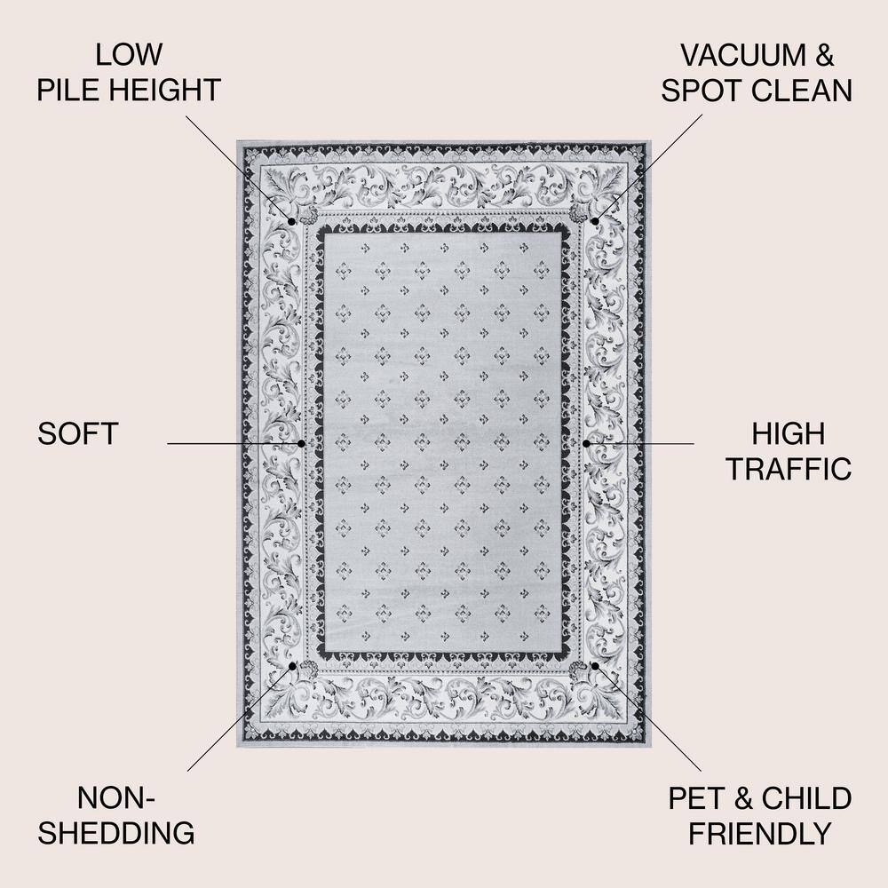 Light Gray and Cream Synthetic Reversible 4' x 6' Area Rug