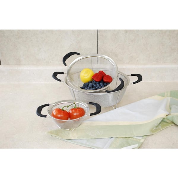 New OXO Softworks 8 Inch Heavy Deep Mesh Strainer with Soft Silicone Handle