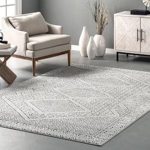 Mozaik Tribal Light Gray 5 ft. x 8 ft. Area Rug