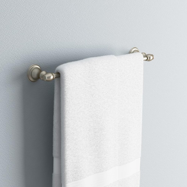 Highlander Collection 18 in. Towel Bar in Satin Nickel