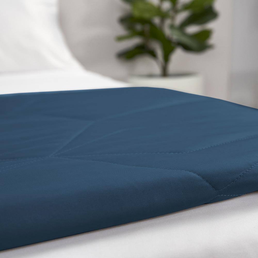 Navy Queen Size Dual-Sided Cooling Blanket