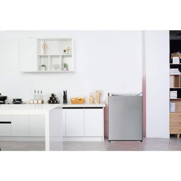 Frigidaire 3.0 cu. ft. Upright Freezer- EFRF314, Platinum EFRF314