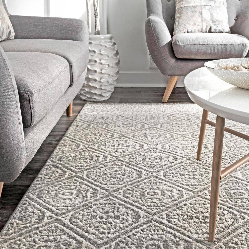 Gray Geometric Synthetic 8' x 10' Area Rug