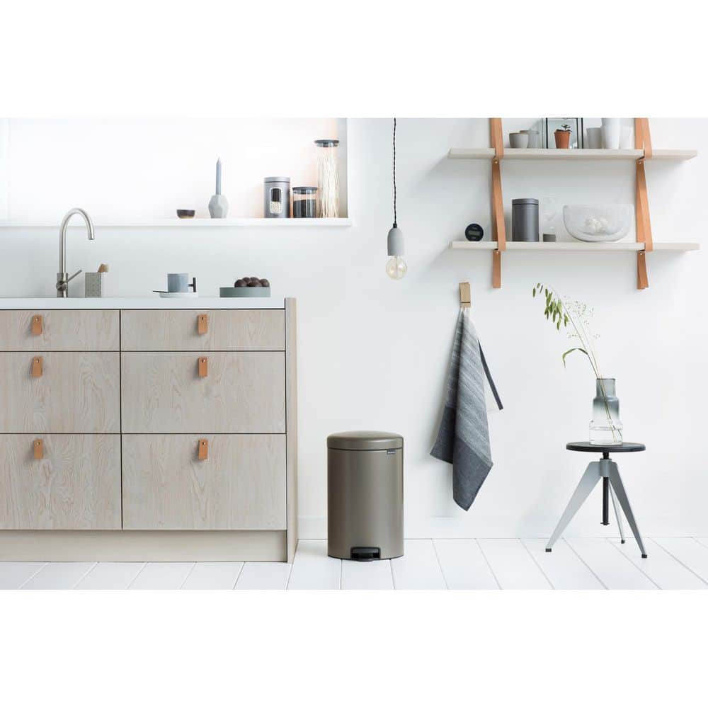 Platinum Round Soft-Close Pedal Trash Can with Removable Bucket