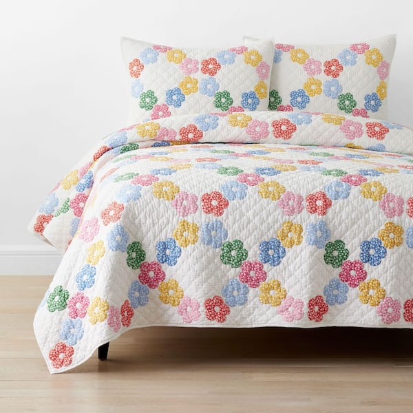 Company Cotton White Daisy Patch Full/Queen Cotton Quilt