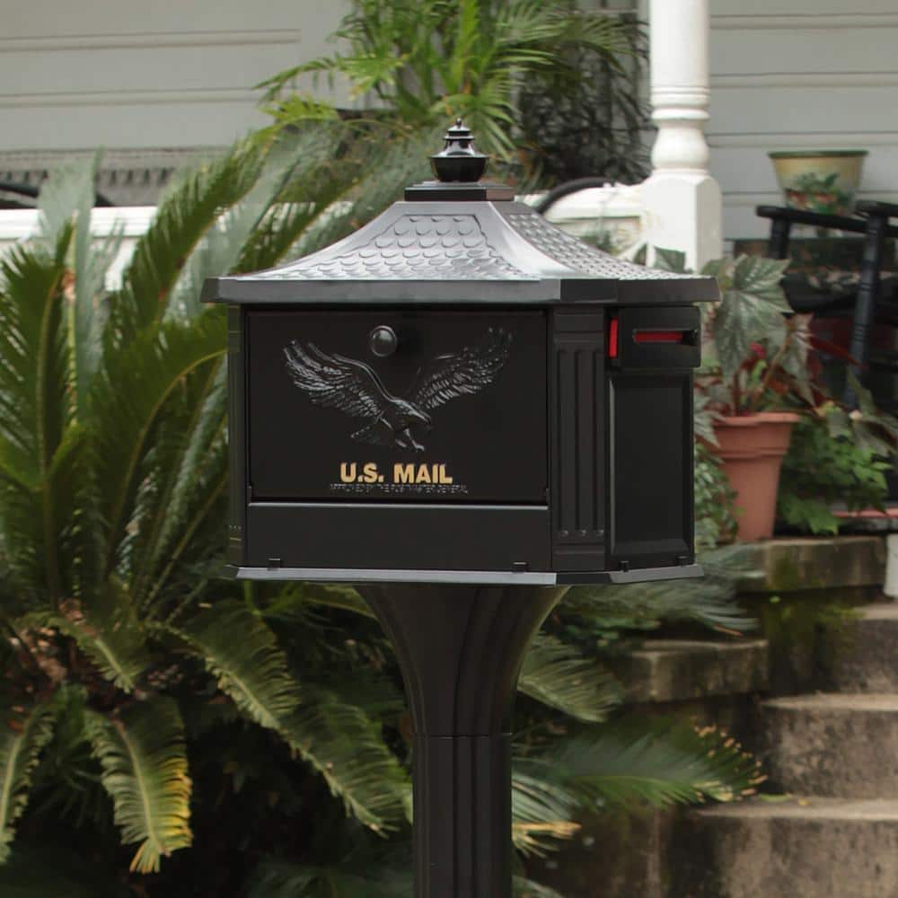 Hamilton Black Cast Aluminum Locking Post Mount Mailbox