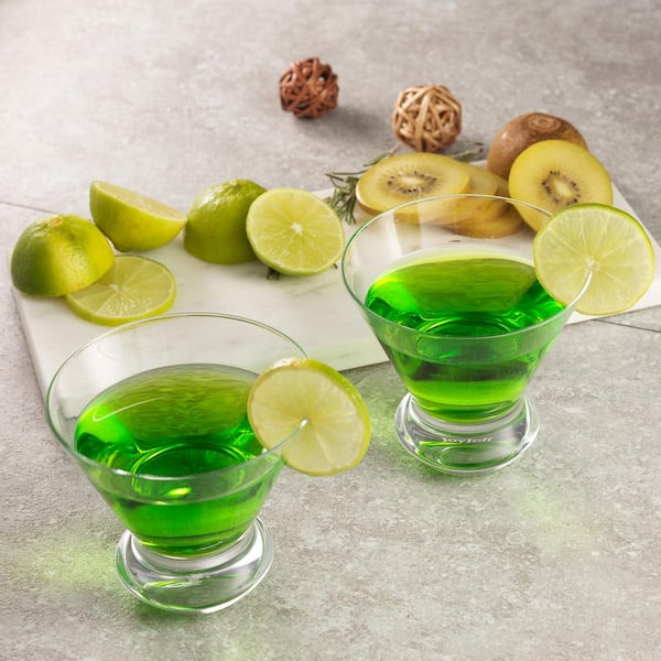 https://images.thdstatic.com/productImages/52f7f0a8-f815-4630-b6e3-bf51043173c1/svn/joyjolt-drinking-glasses-sets-mcs20152-31_600.jpg