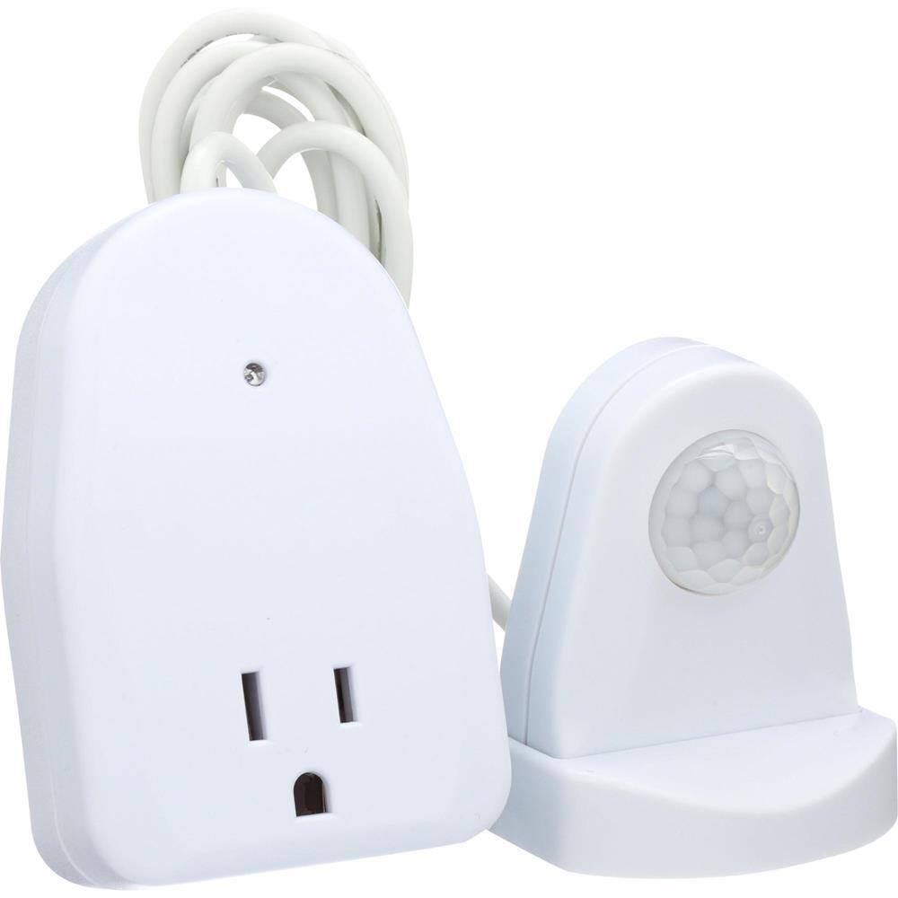 Plug In Motion Activated Detector Sensor LED Indoor Night Light Electrical Home 
