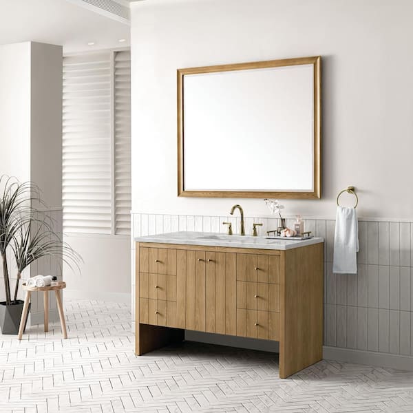 Hudson 48.0 in. W x 23.5 in. D x 34.2 in. H Single Bathroom Vanity Light Natural Oak and Victorian Silver Quartz Top