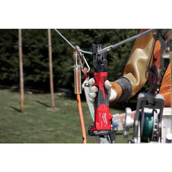 Milwaukee M18 18V Lithium-Ion Cordless FORCE LOGIC 6T Latched