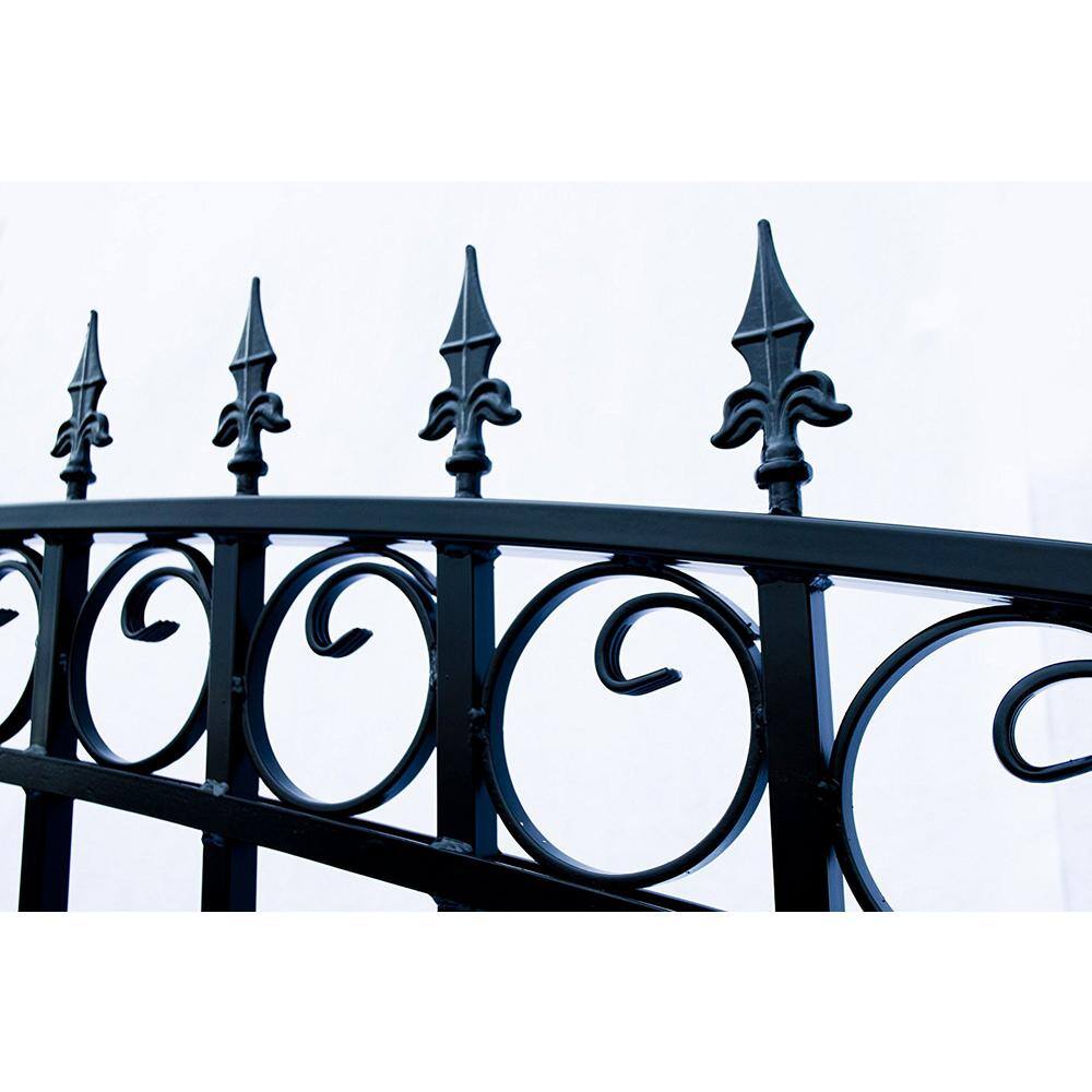 Black Steel Arched Ornamental Driveway Gate with Pointed Pickets