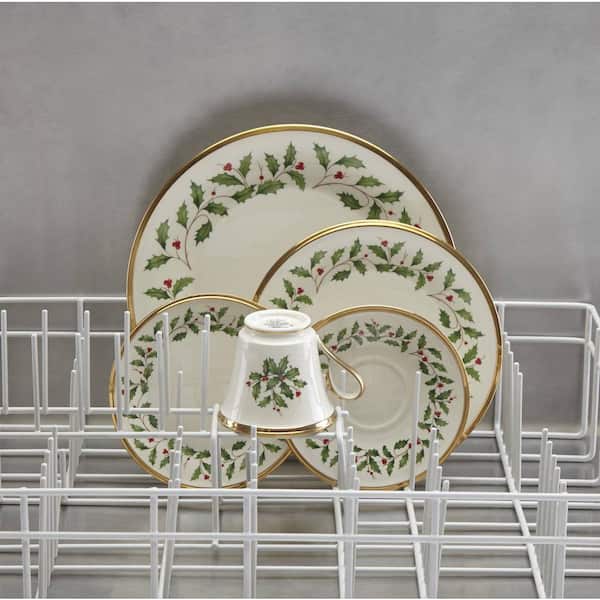 Holiday 5-Piece Traditional Ivory Bone China Dinnerware Set (Service for 1)