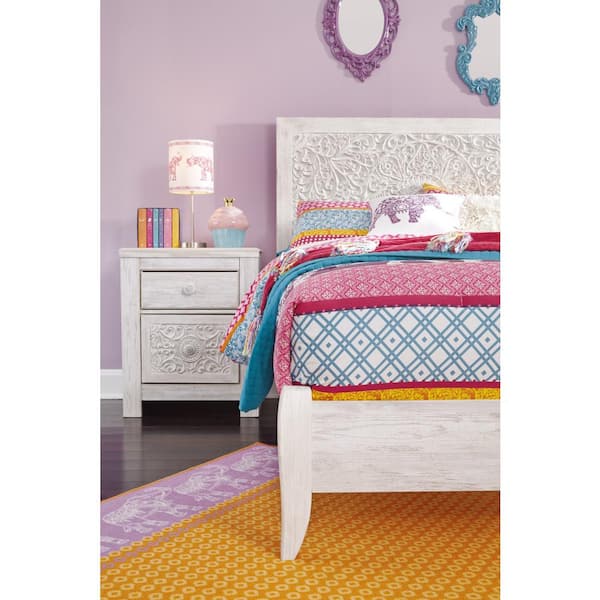 Signature DESIGN BY ASHLEY Paxberry White Full Panel Headboard