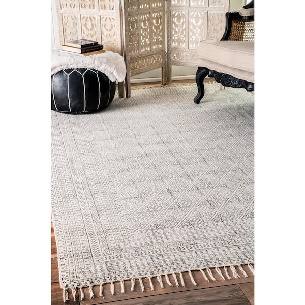 Niaran Tribal Ivory 5 ft. x 8 ft. Area Rug