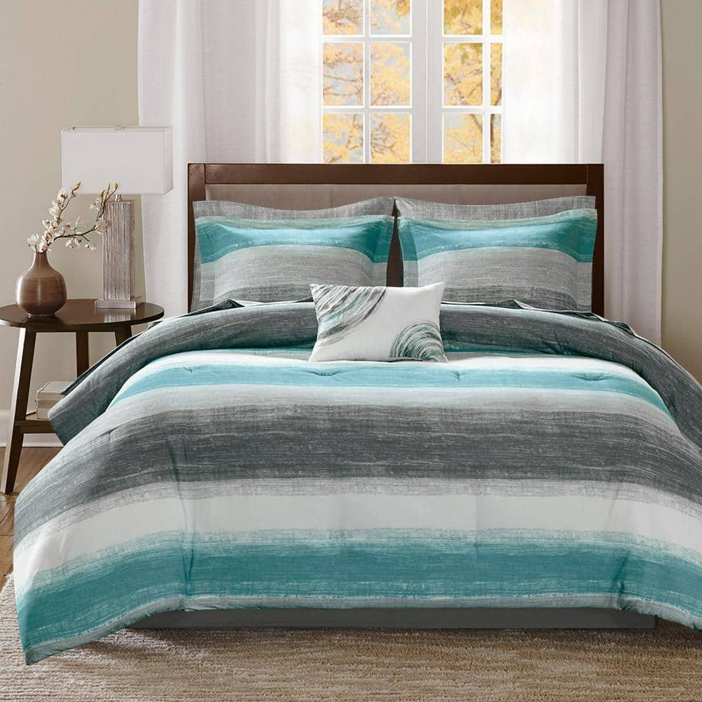 https://images.thdstatic.com/productImages/53457111-eca2-492b-a398-1a2a50a51c55/svn/madison-park-essentials-bedding-sets-mpe10-694-64_1000.jpg