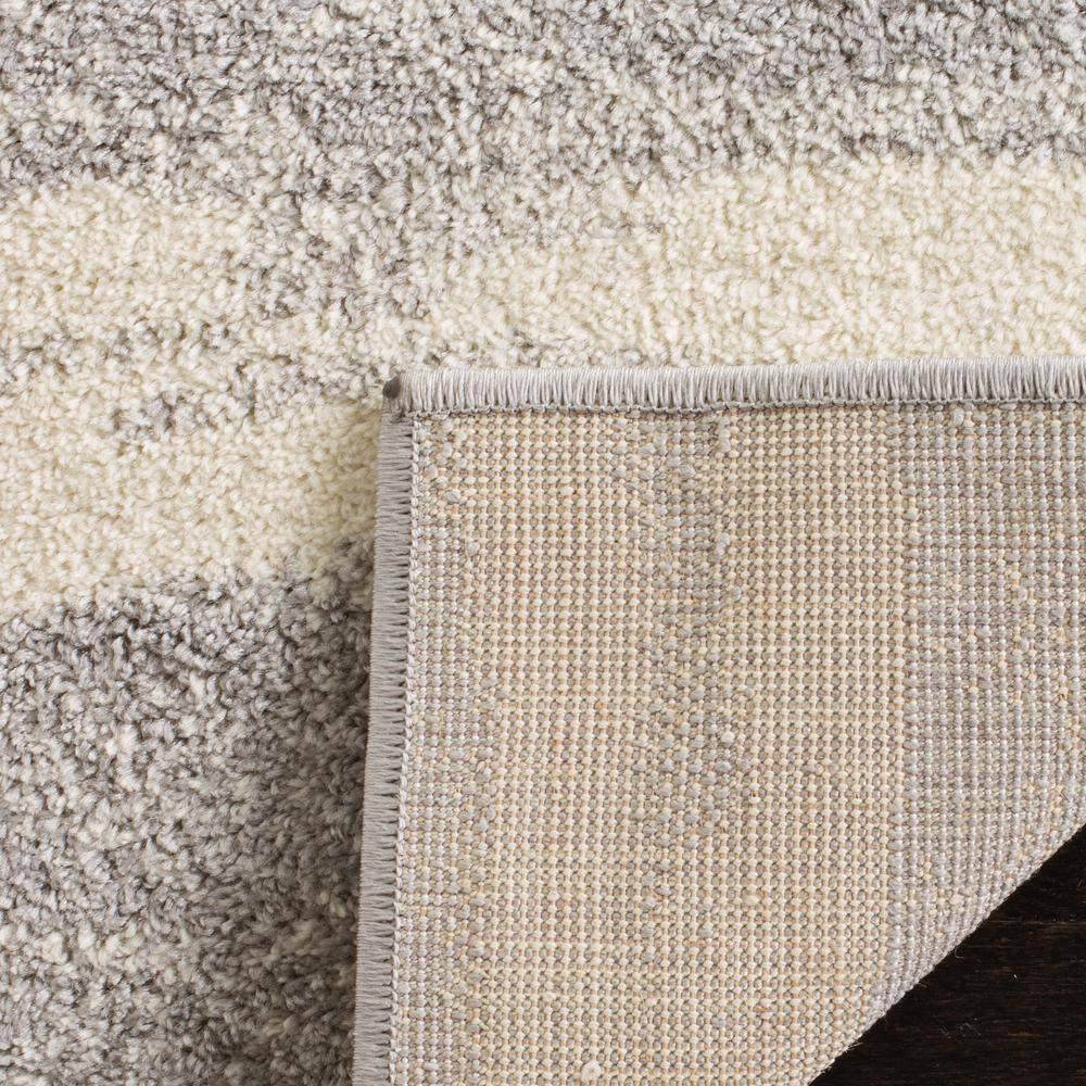 Chic Grey/Cream Synthetic 6' x 9' Easy-Care Rectangular Rug