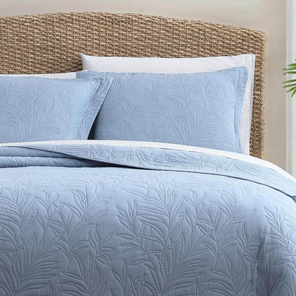 King Blue Cotton Reversible Quilt Set with Tropical Stitching