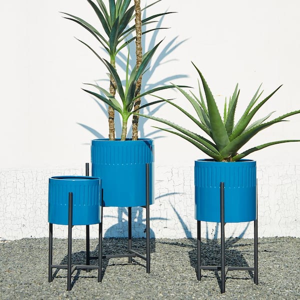 Glitzhome Modern Glossy Blue Metal Plant Stands (KD) (Set of 3)