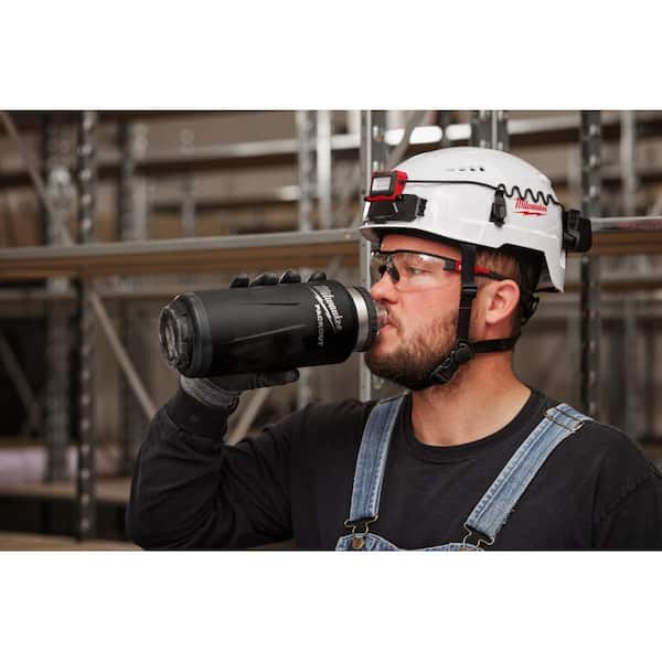 Milwaukee PACKOUT Black 36 oz. Insulated Bottle W/Chug Lid
