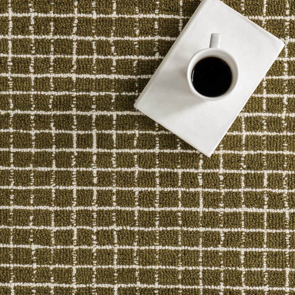 Moss Green Hand-Tufted Wool Rectangular Area Rug, 3' x 5'