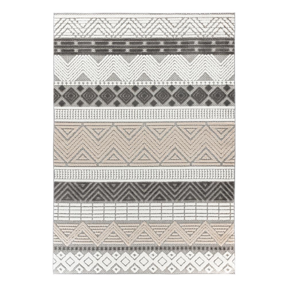 Gray Geometric 5' x 7' Indoor/Outdoor Area Rug