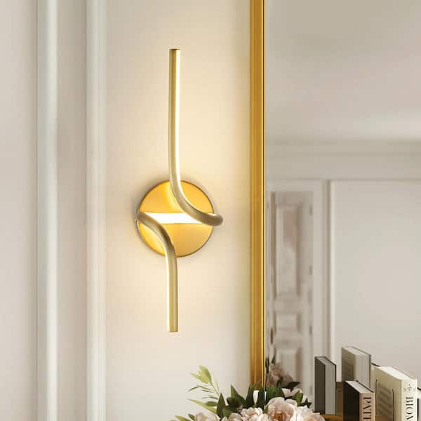 Megan 1-Light 15.75 in. Modern Unique Gold Linear Bathroom Vanity Light