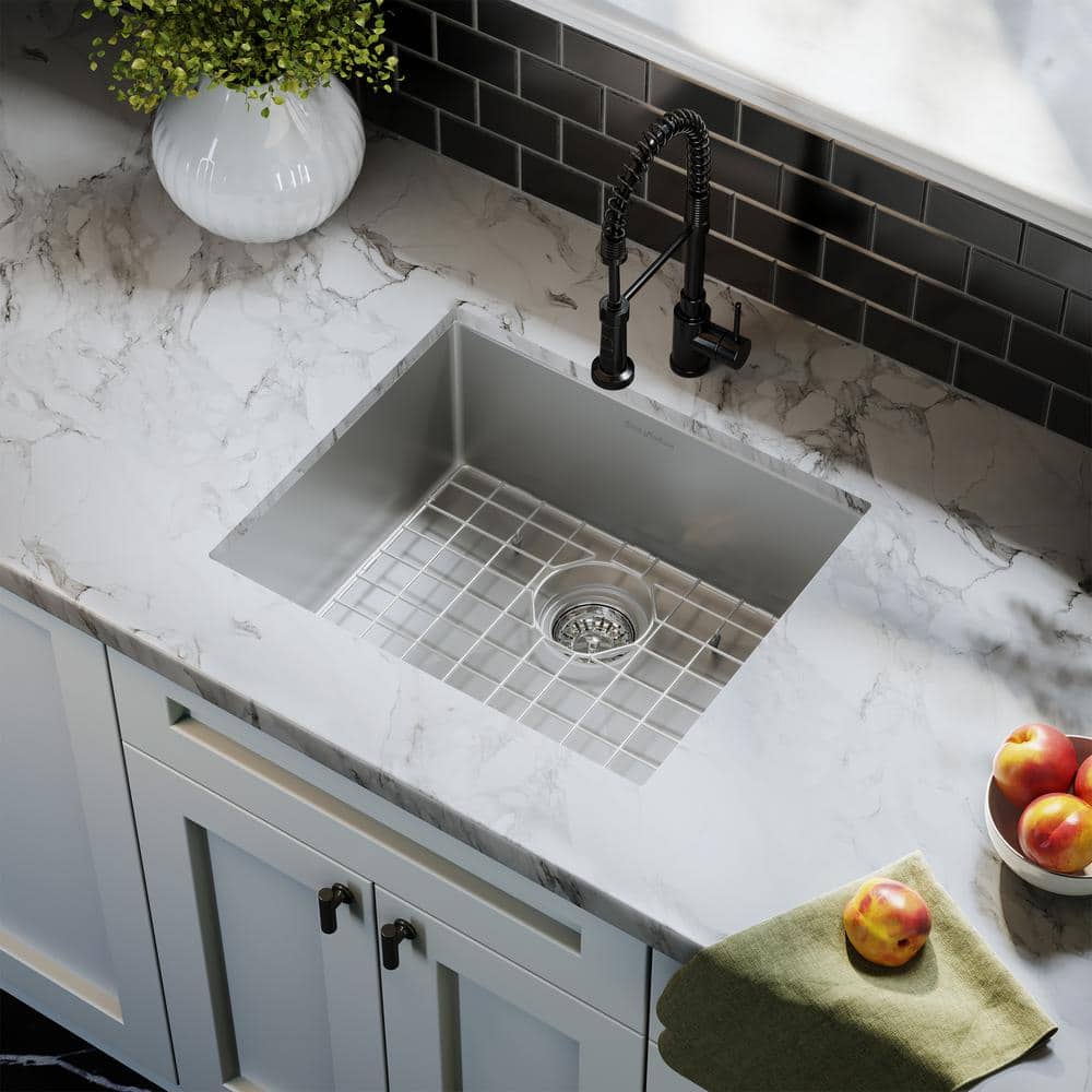 Tourner 21 x 18 Brushed Stainless Steel Undermount Kitchen Sink