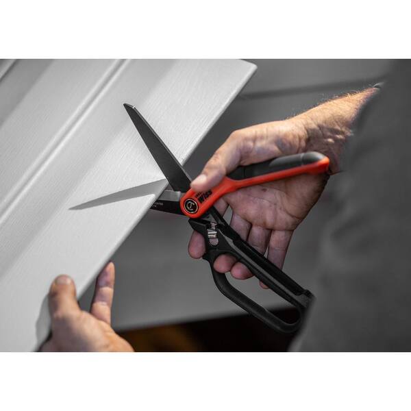Every Cut Becomes Effortless With The Heavy-Duty Tradesman