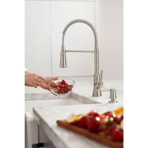Joleena Single-Handle Kitchen Faucet with QuickClean in Stainless Steel Optic