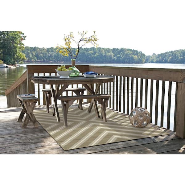 El Matador Brown 7 ft. x 10 ft. Indoor/Outdoor Patio Area Rug