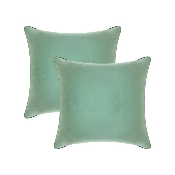 A1 Home Collections A1HC Como Green 20 in. x 20 in. Velvet Throw Pillow Covers Set of 2