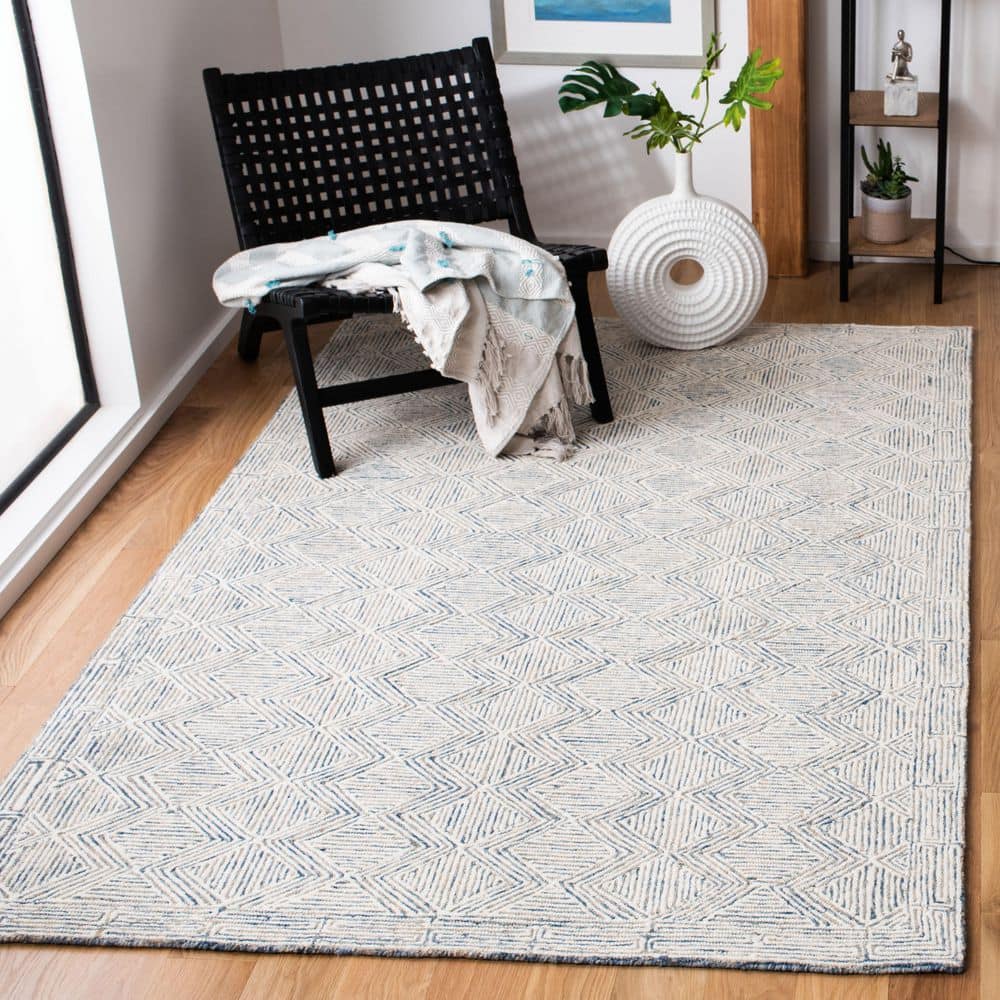 Handmade Ivory and Blue Wool Geometric Accent Rug 2' x 3'