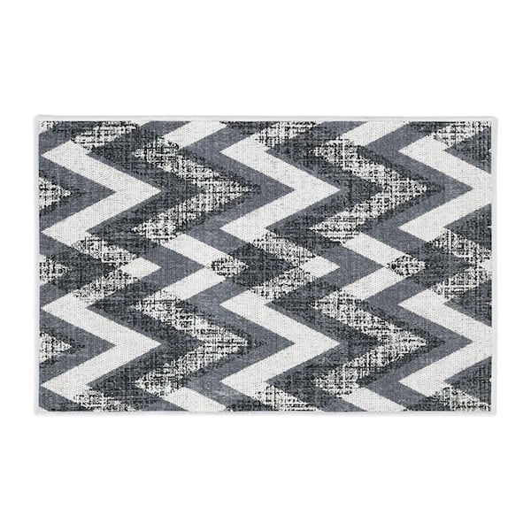 SUSSEXHOME 2 ft. x 4 ft. Mat Cat and Dog Litter Mat for Litter Box