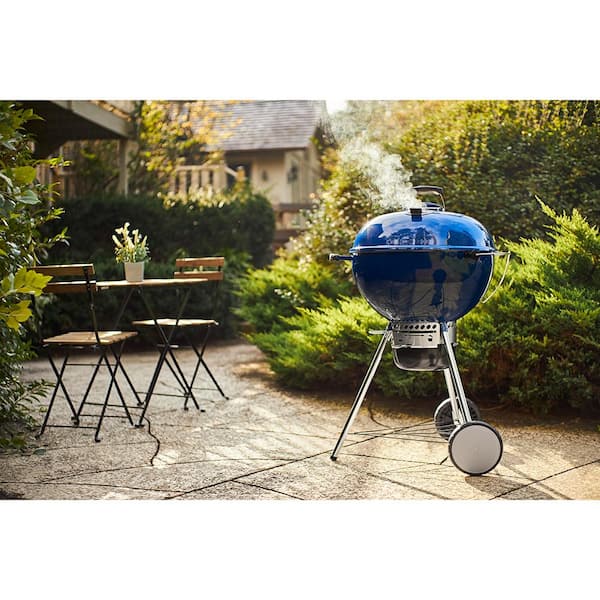 新品未使用 Weber スモーキージョー ディープオーシャンブルー1501698 Weber Master-Touch 22 in. Charcoal Grill in Deep Ocean Blue with